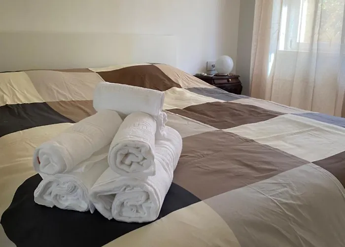 Poseidon Bed & Breakfast 3*